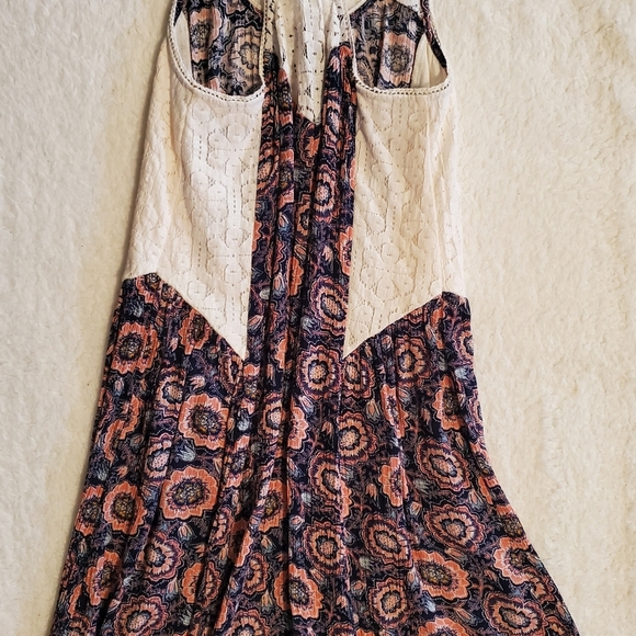 Xhilaration Spaghetti Strap Tank Top - Picture 2 of 5